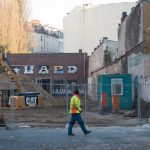 Kampf oder Abriss - Wie Investor*innenträume Mieter*innen in der Koloniestraße bedrohen