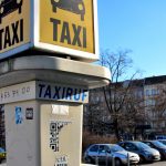 Uber vs. Taxi – Großkonzerne drängen auf den Taximarkt und drücken die Löhne